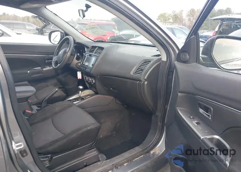 2018 Mitsubishi Outlander Sport 2.0 Es z USA, uszkodzony, nr VIN JA4AR3AU8JU012673